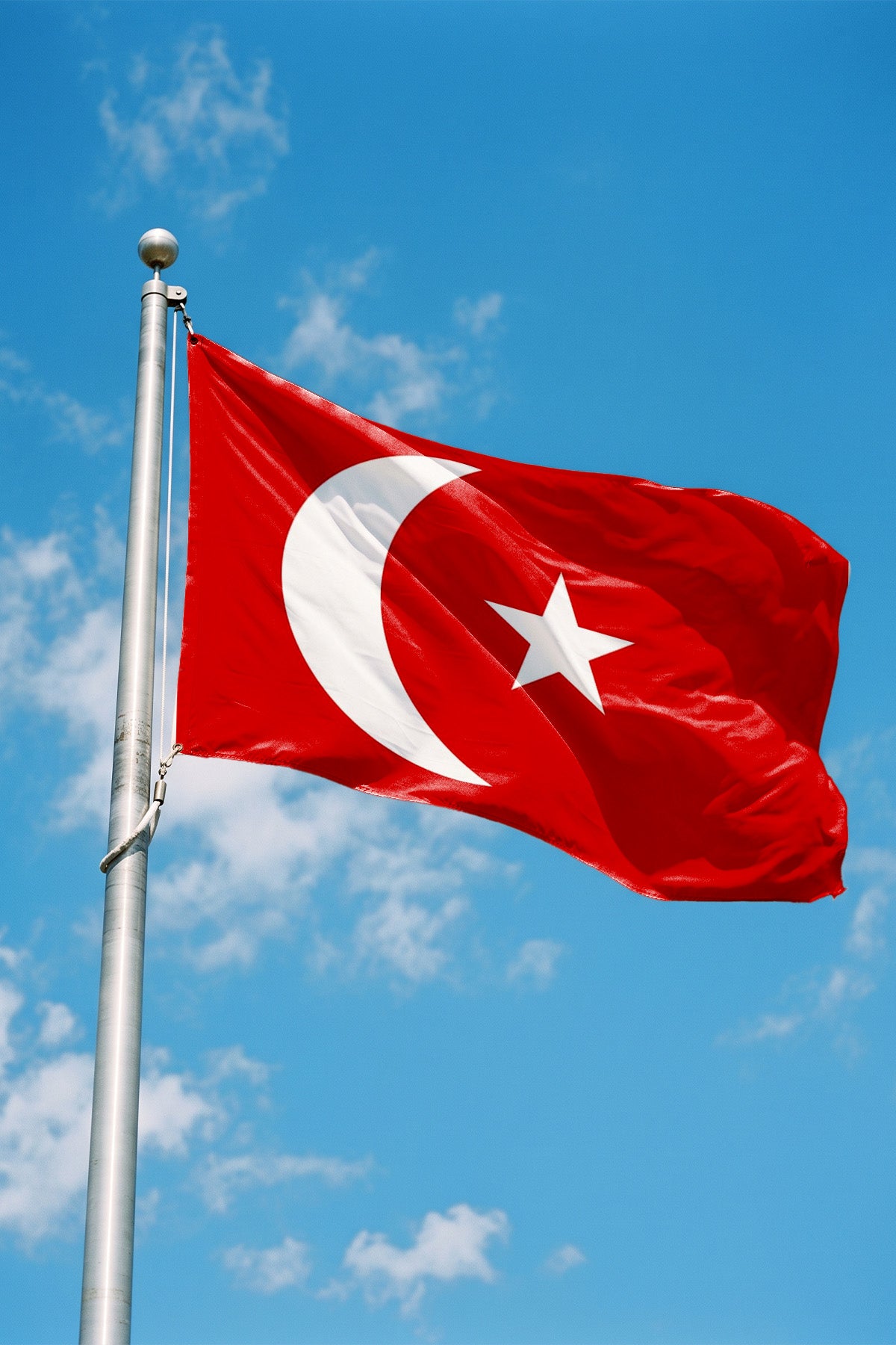 Osmanlı Bayrağı (1826), kırmızı zemin üzerindeki geniş hilal ve yıldız, dikdörtgen gönder bayrak